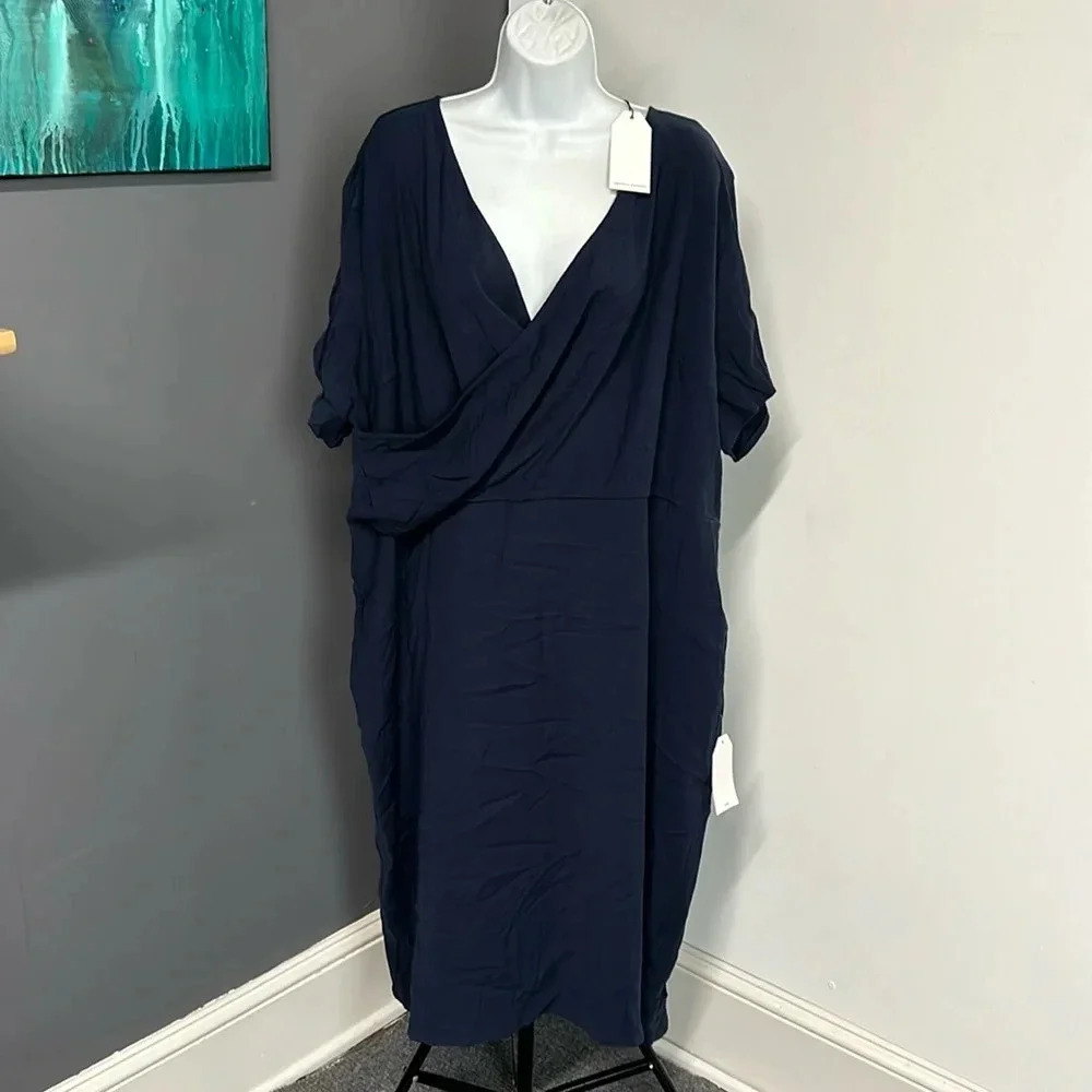 Universal Standard Womenâs Largeâ Mock Wrap Dress Blue Lagenlook Empire Waist